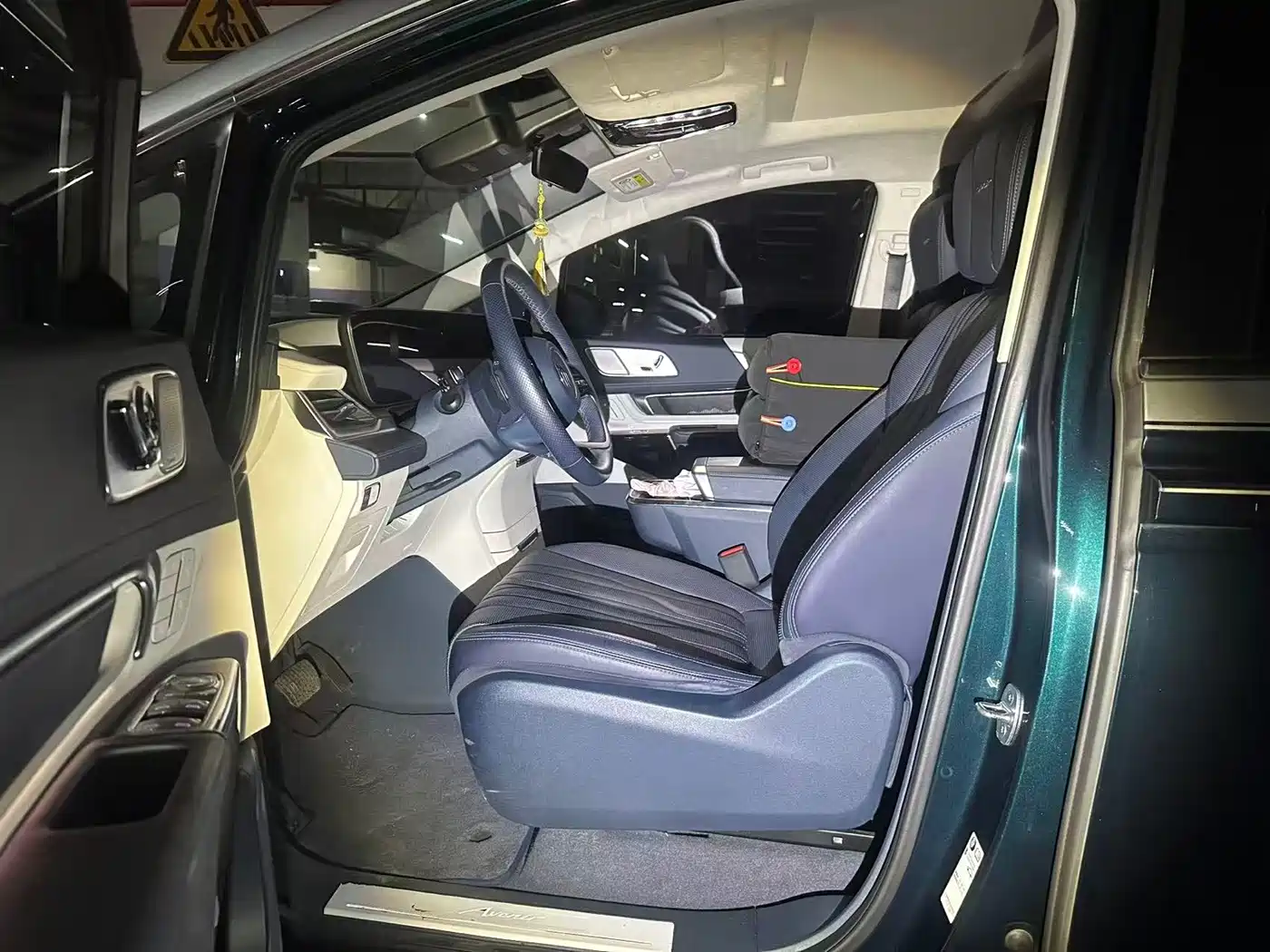 Buick Century 2023 2023 2.0T 4-Seat Private Edition