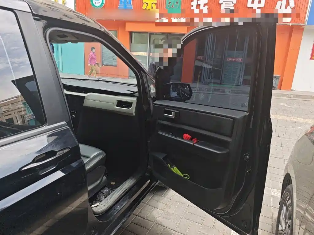 Wuling Motors Wuling Journey 2022 2021 1.5T Manual Luxury Edition