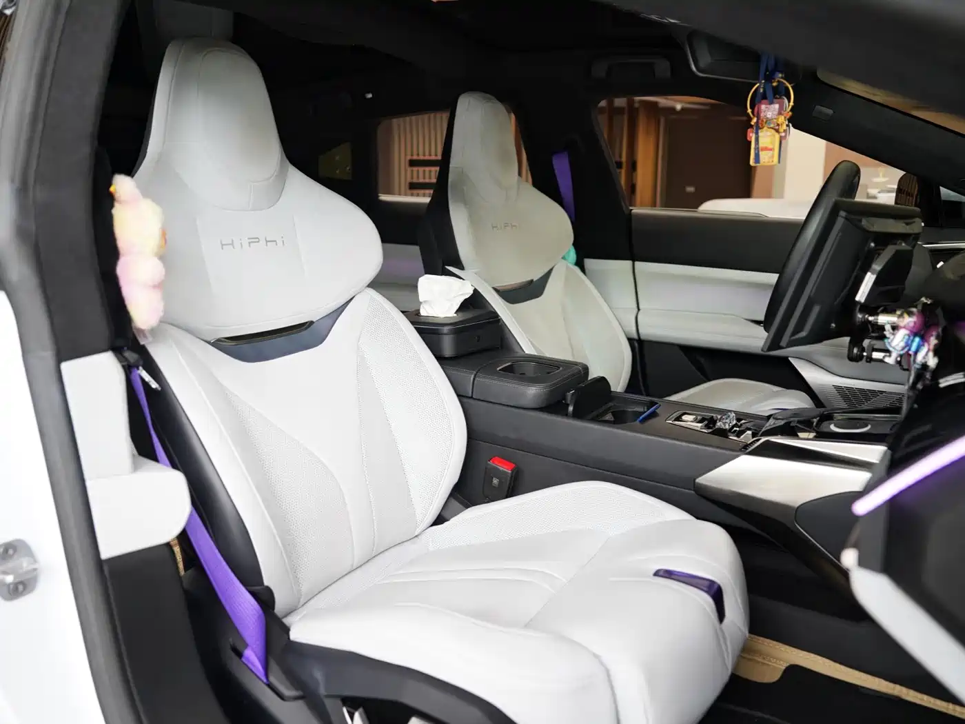 HiPhi Z 2023 4-Seater Edition фото 15