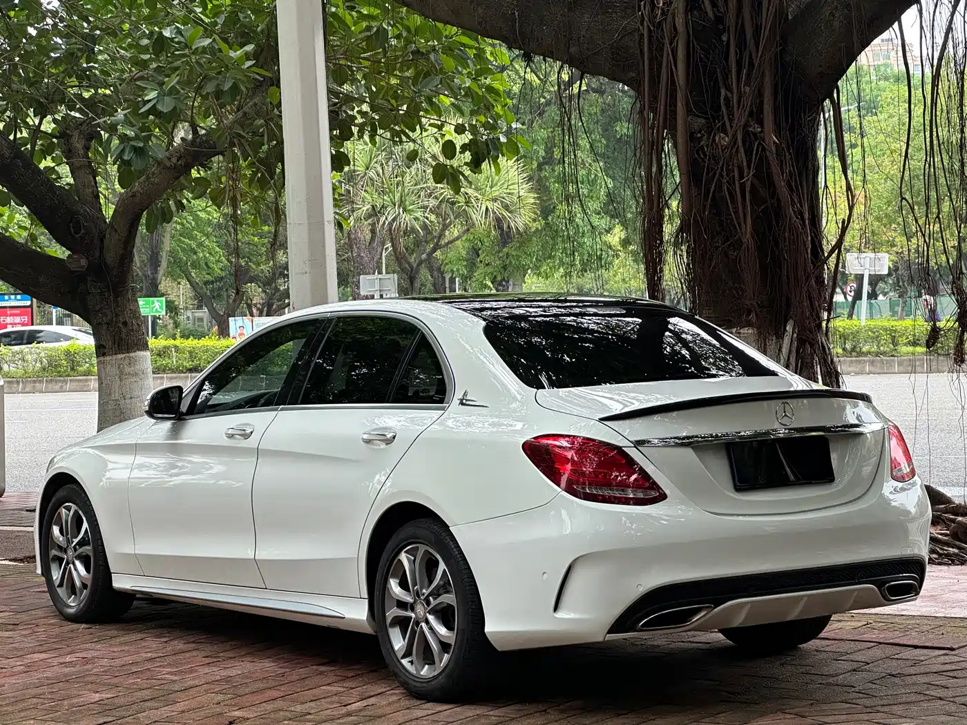 Mercedes-Benz C-Class 2015 C 200 L Sport фото 5