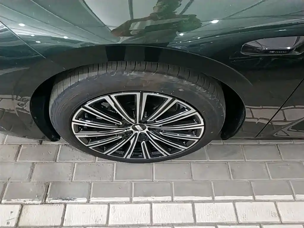 Geely Galaxy Galaxy Xingyao 8 2025 130km EM-P Starship Edition фото 23