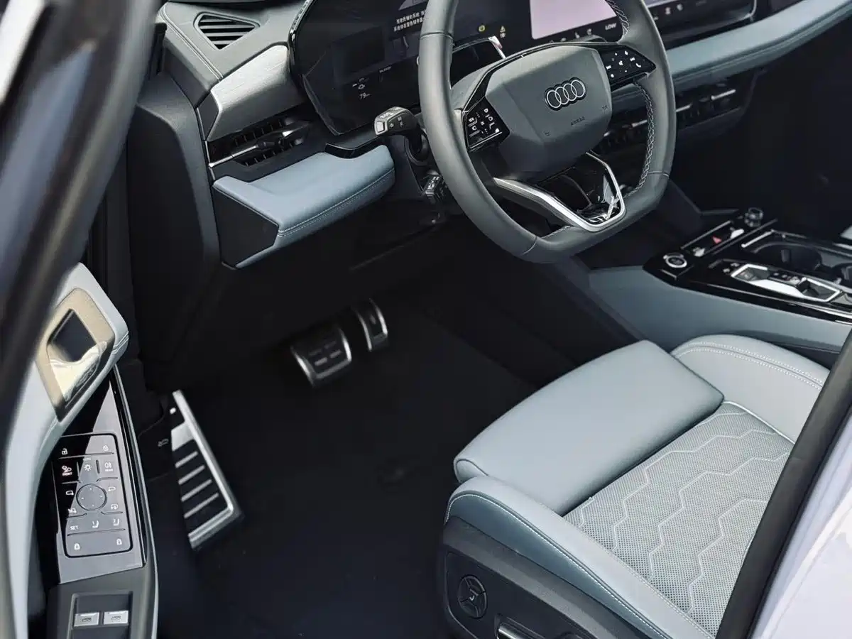 Audi Q6L Sportback e-tron 2026 2025 Model Ultra Long Range Edition