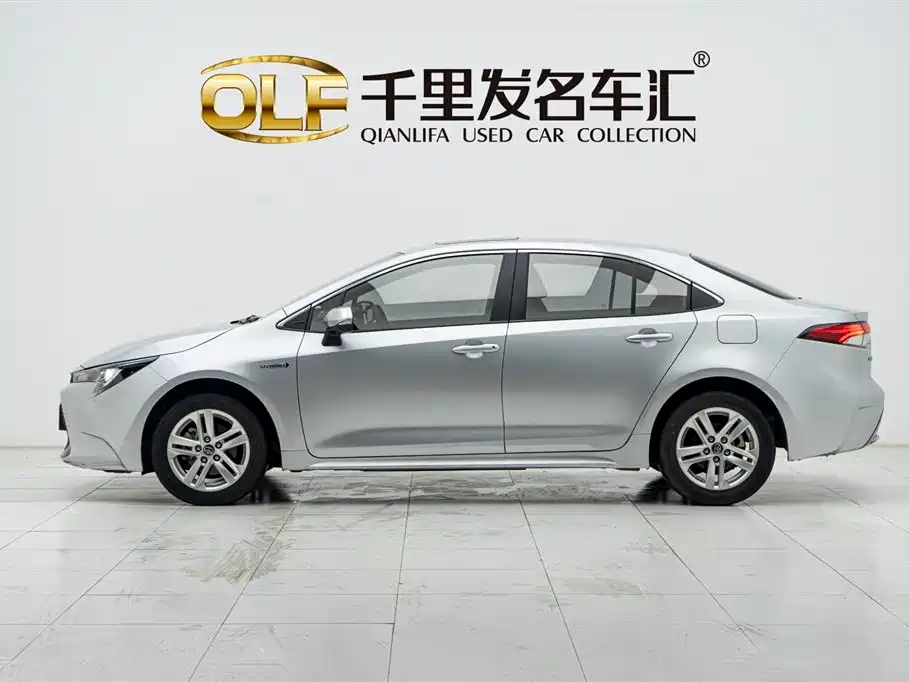 Toyota Levin 2022 Dual Engine 1.8H E-CVT Luxury Edition фото 7
