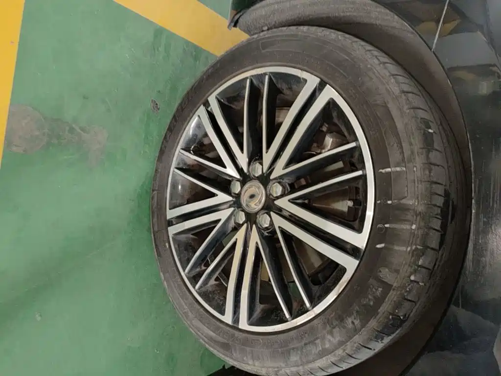 Dongfeng Aeolus Dongfeng A9 2017 2016 1.8T Premium