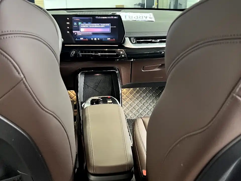 BMW X1 2023 sDrive20Li X Design Package фото 16