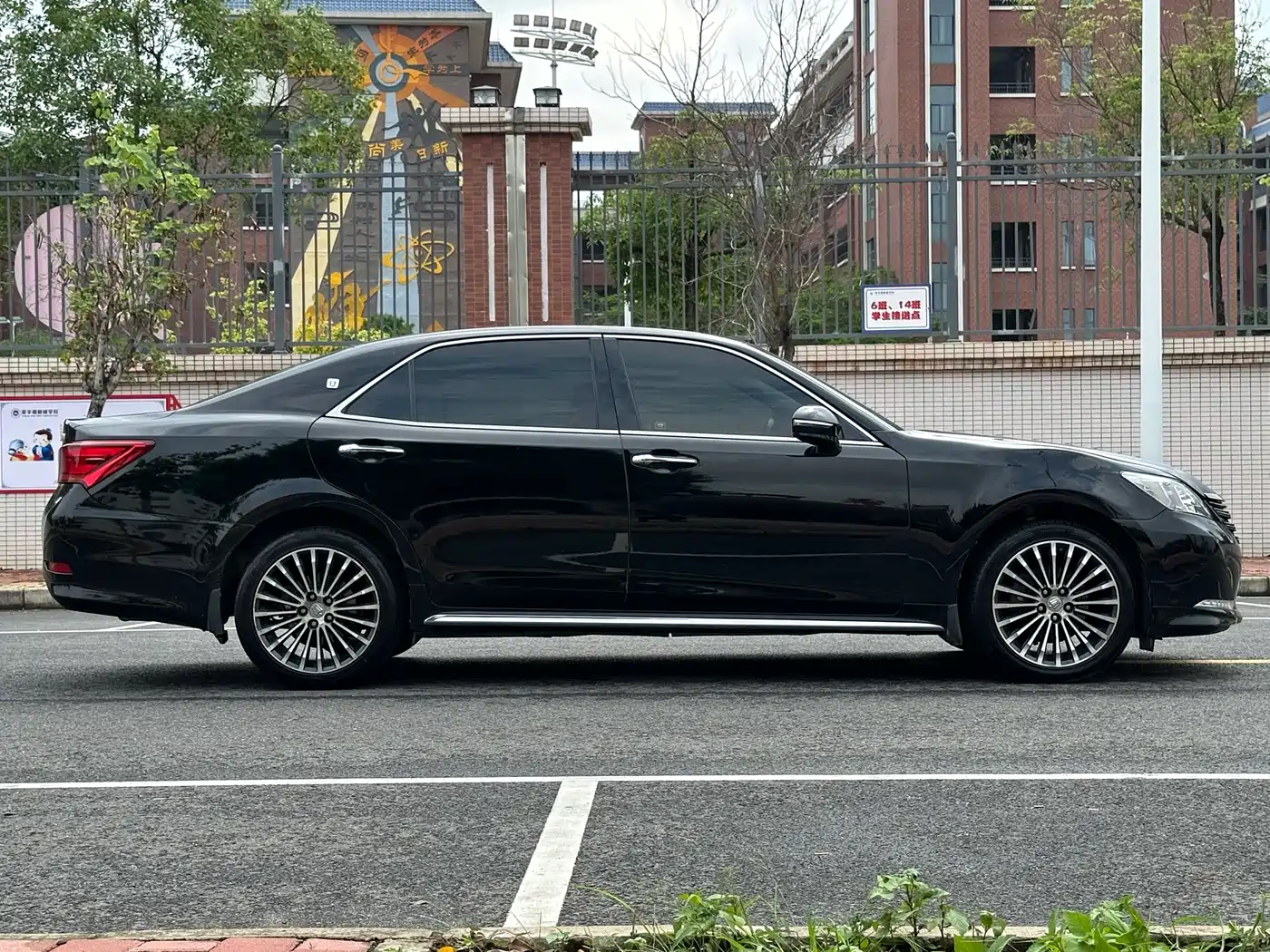 Toyota Crown 2018 2.0T Sport Edition фото 8