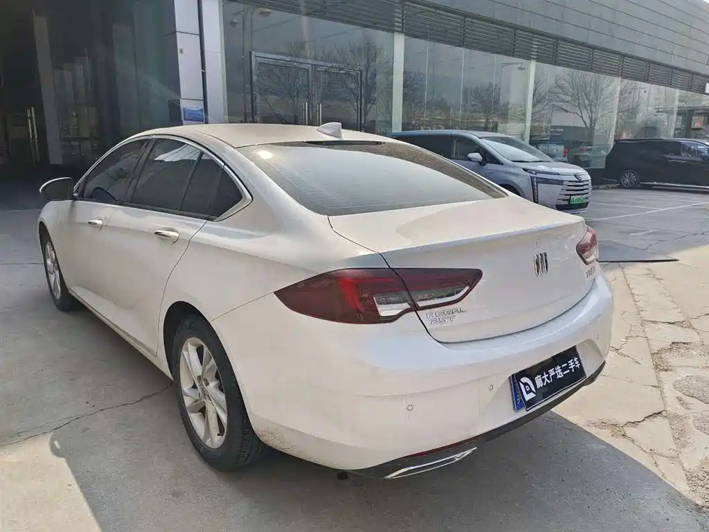 BUICK REGAL