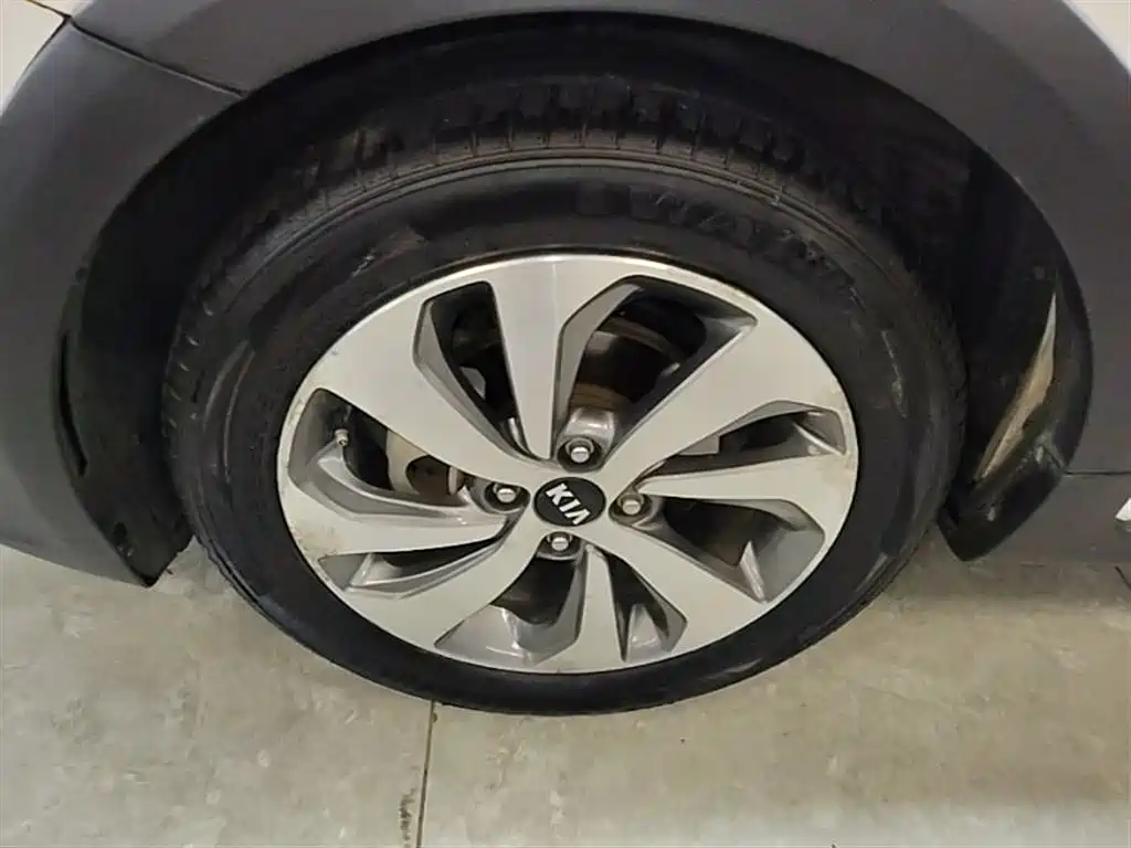 Kia KX CROSS 2017 1.4L AT GLS фото 25