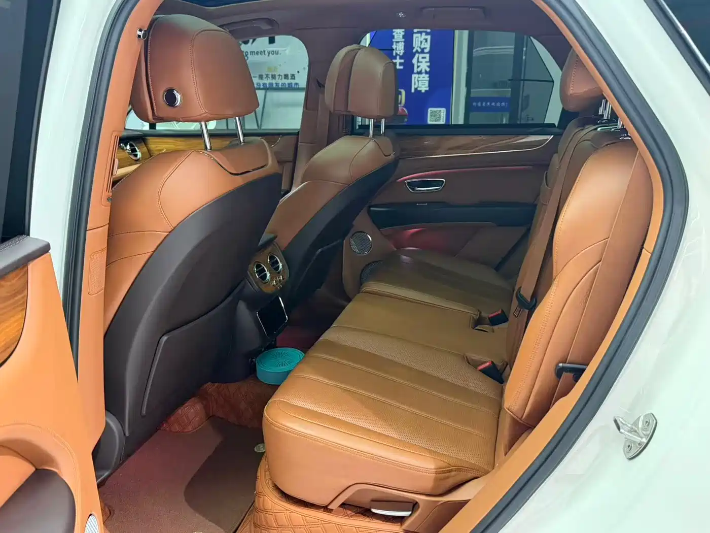 BENTLEY TIMYUE PLUG-IN HYBRID