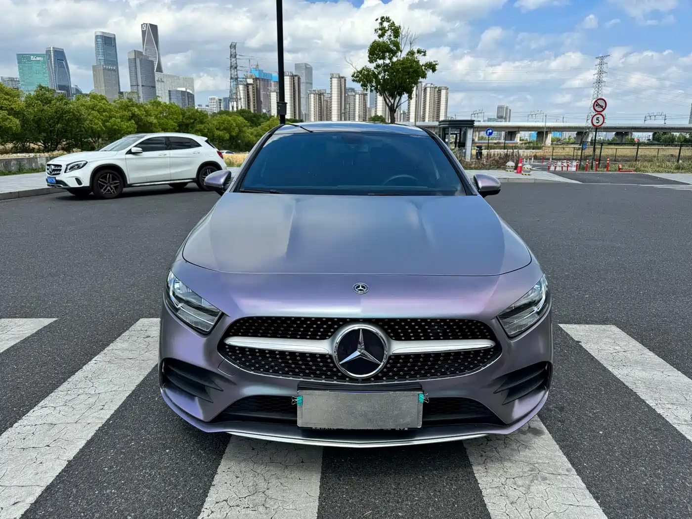 Mercedes-Benz A-Class 2019 A 180 L Sport Sedan фото 3