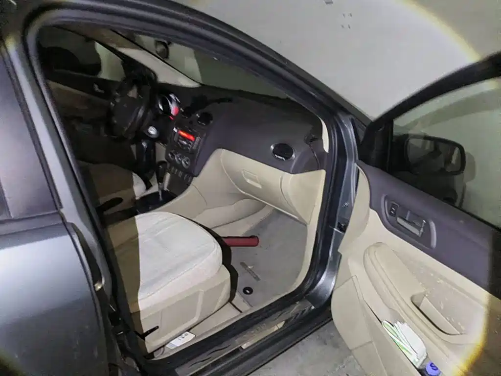 Photo 13 - Ford Focus