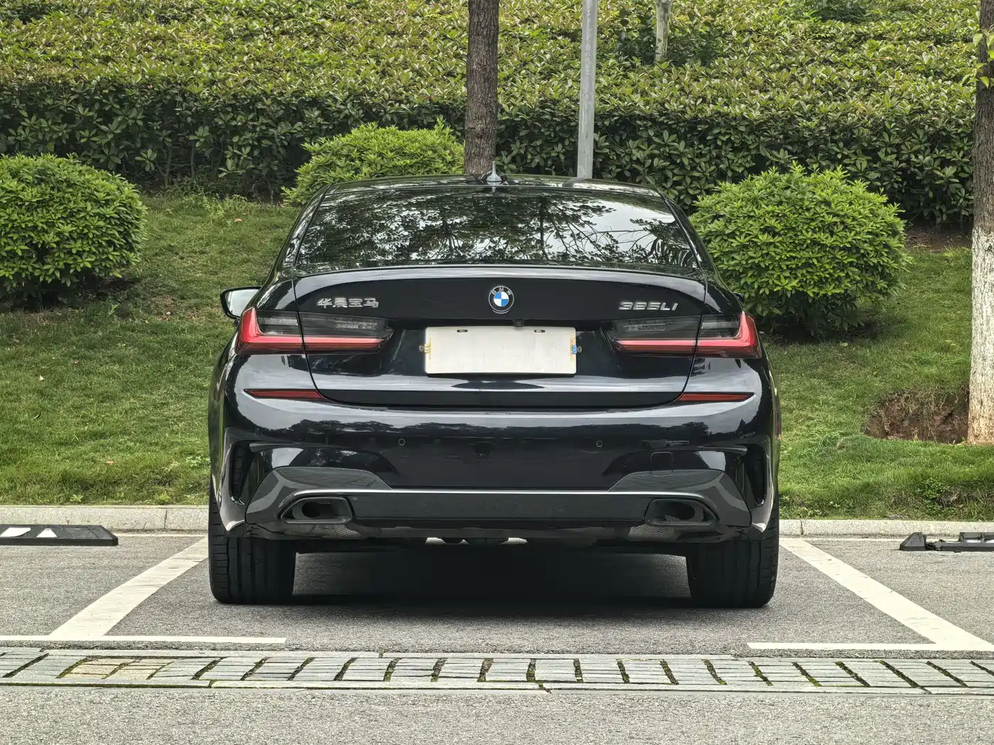 BMW 3-SERIES