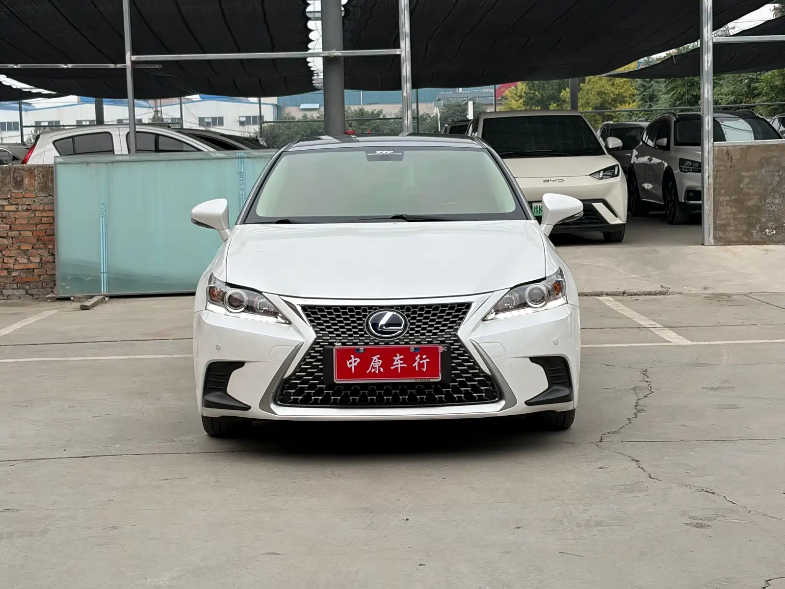 Фото 2 - Lexus CT