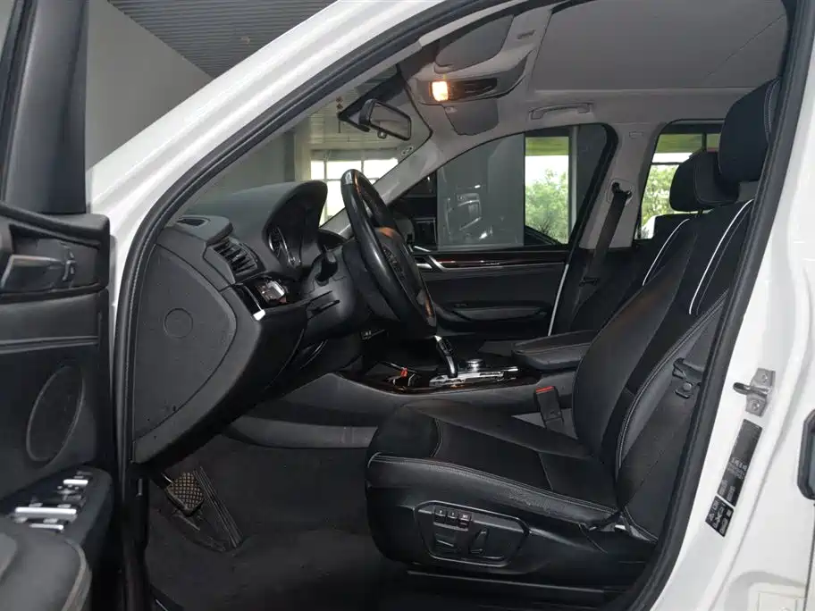 BMW X3 (Import) 2014 xDrive20i X Design Package фото 9