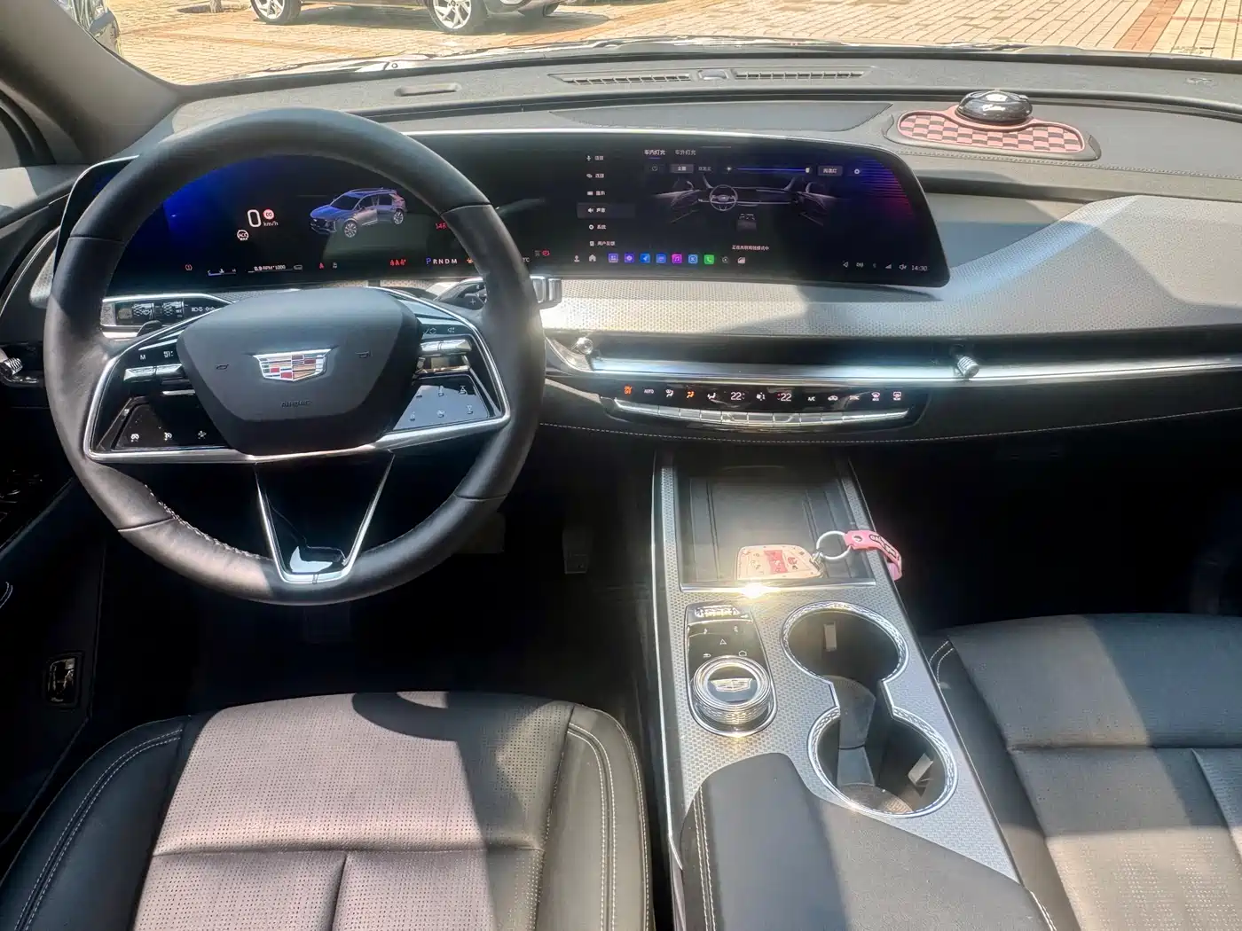 Cadillac XT5 2025 2.0T Luxury фото 10
