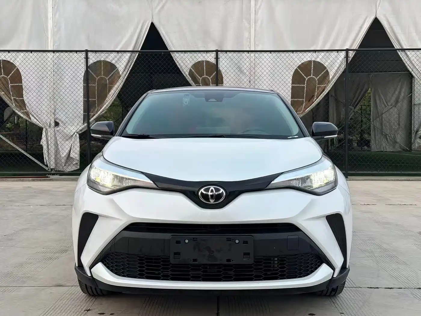 Toyota C-HR 2023 Model 2.0L Comfort Edition фото 2