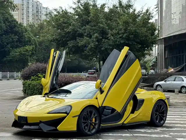 MCLAREN 570