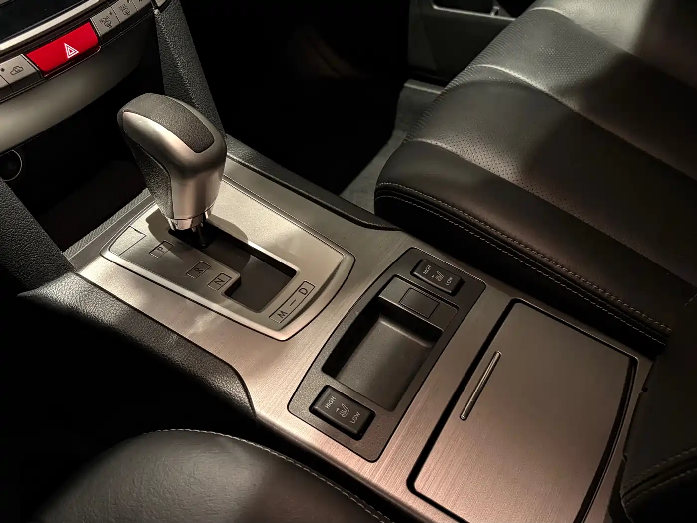 Subaru Outback 2012 2.5i Luxury Navigation Edition фото 14