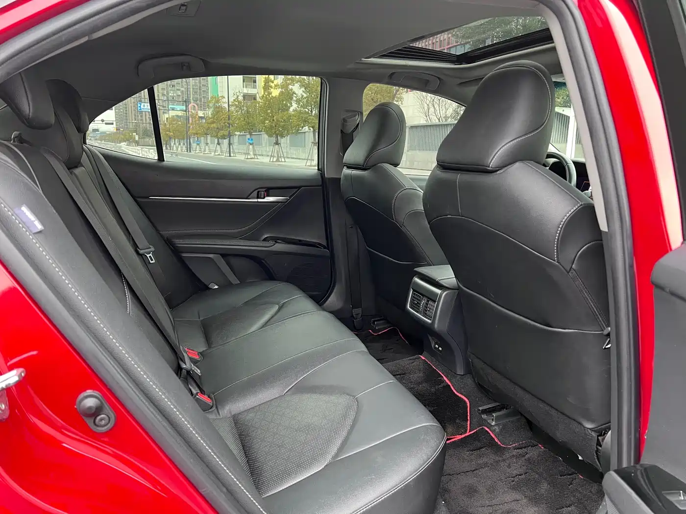 Toyota Camry 2021 2.5S Feng Shang Edition фото 16