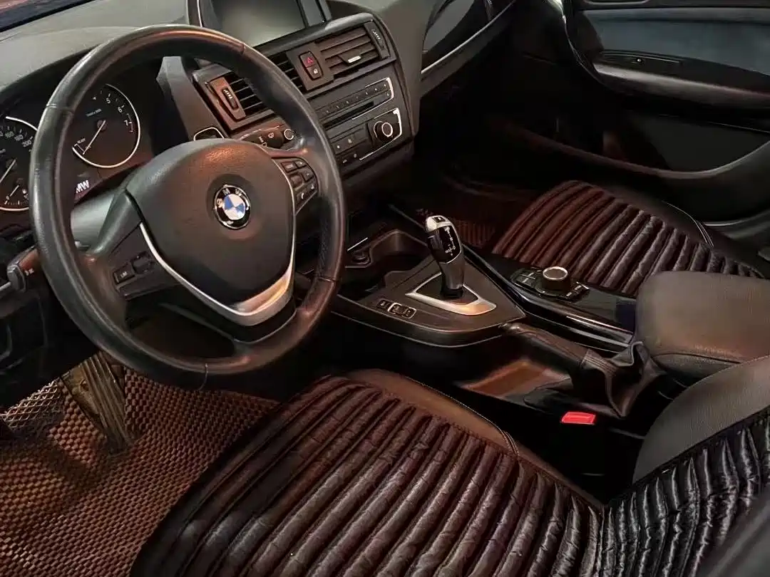 BMW 1 Series (Import) 2012 116i Urban Edition фото 3