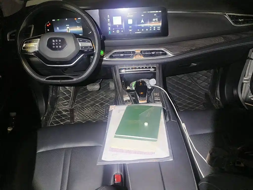 Landian E5 2023 2023 1.5L DE-i 100KM Enjoyment 7-seater