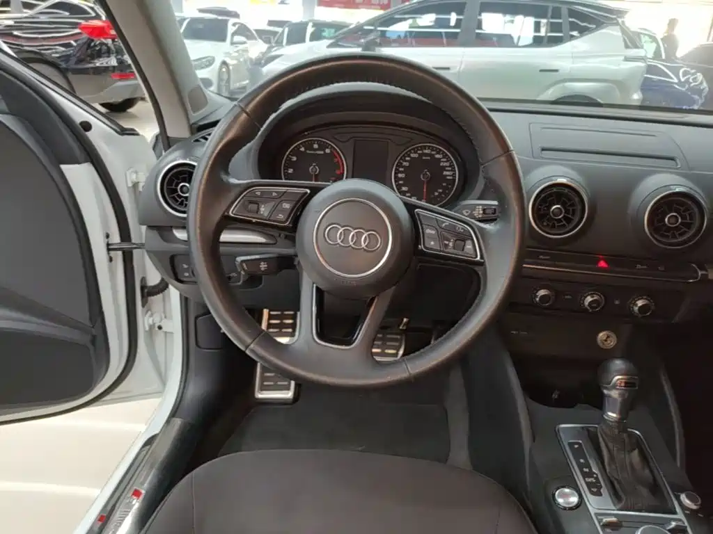 Фото 11 - Audi A3