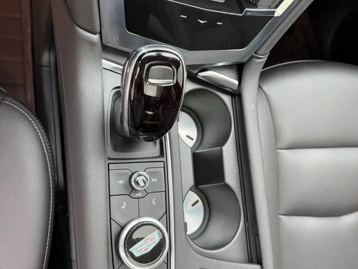 Cadillac XT5 2021 2.0T 2WD Luxury Edition фото 21