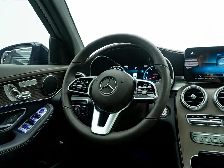 Mercedes-Benz GLC 2022 Facelift GLC 260 L 4MATIC Luxury Model фото 21