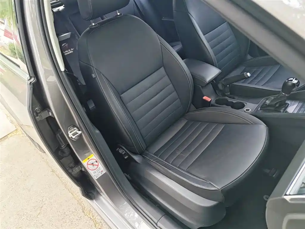 Škoda Octavia 2017 1.6L Automatic Smart Edition фото 25