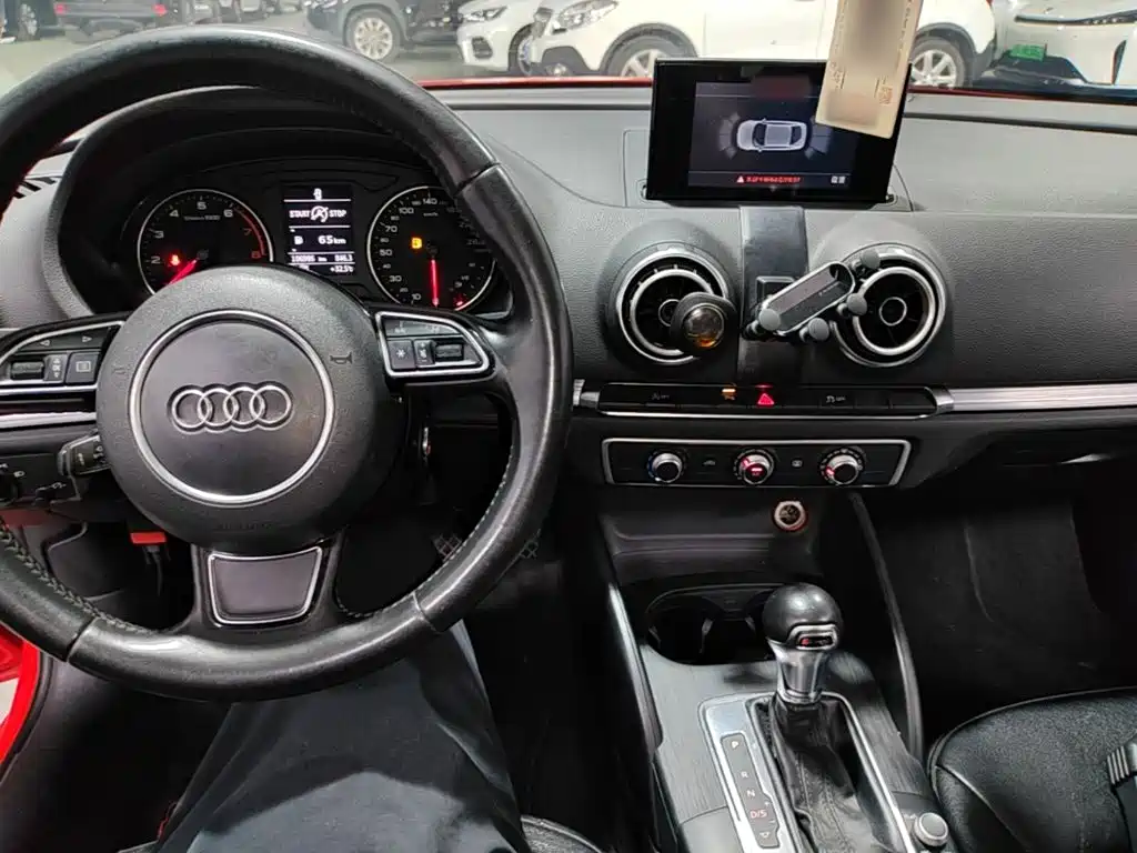 Фото 10 - Audi A3