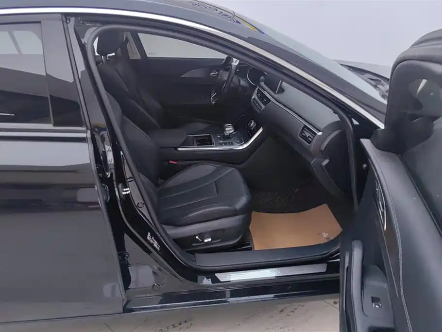 Hongqi H5 2022 Classic Facelift 1.8T Automatic Smart Connect Flag Enjoyment Edition фото 8