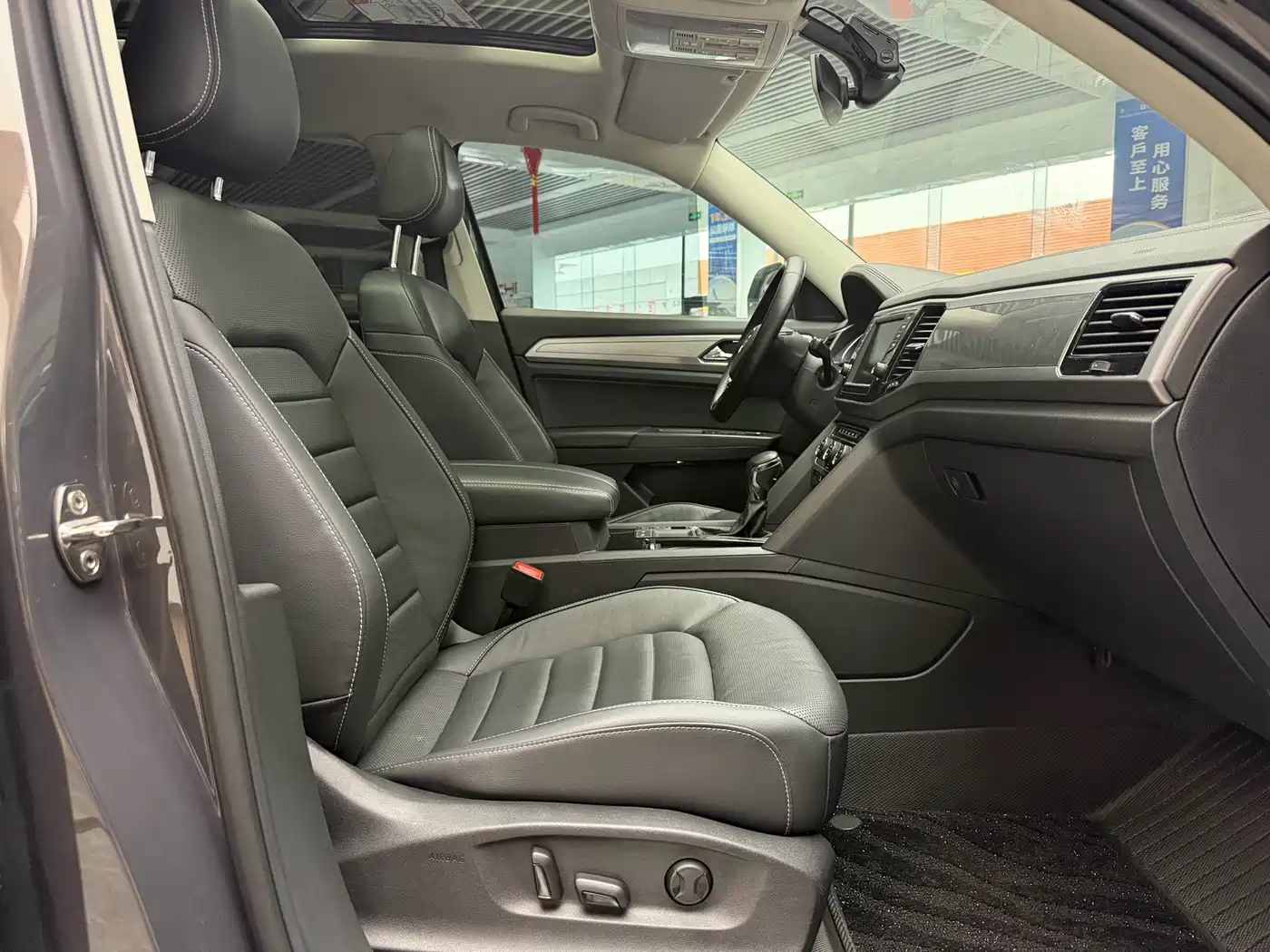 Volkswagen Teramont 2017 330TSI 2WD Luxury фото 17