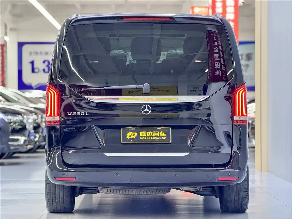 Mercedes-Benz V-Class 2018 V 260 L Premium Long Version China V фото 3