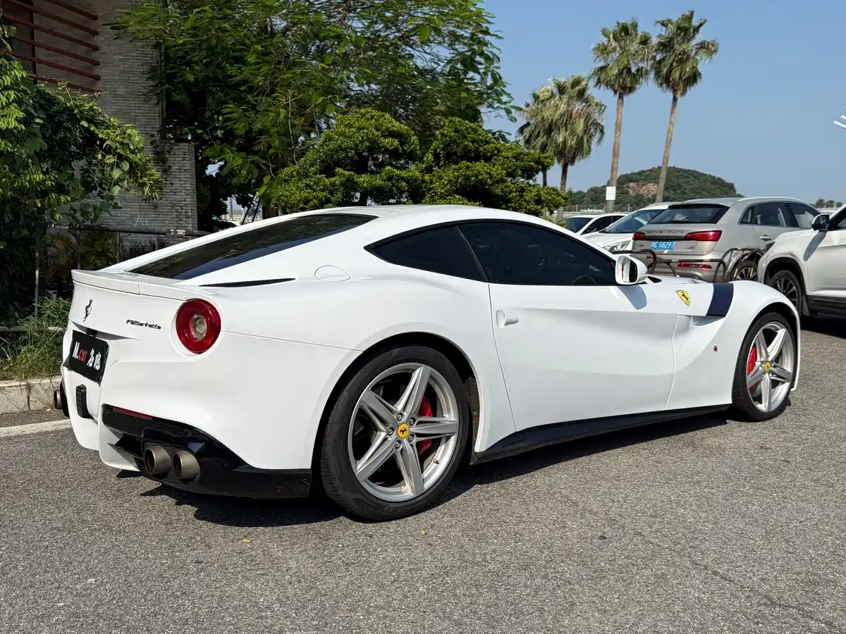 Ferrari F12berlinetta 2013 2013 6.3L Standard