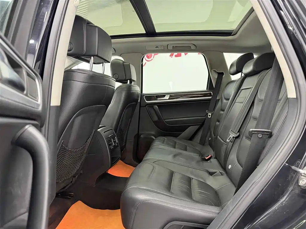 Volkswagen Touareg 2011 3.0TDI Diesel Standard фото 21