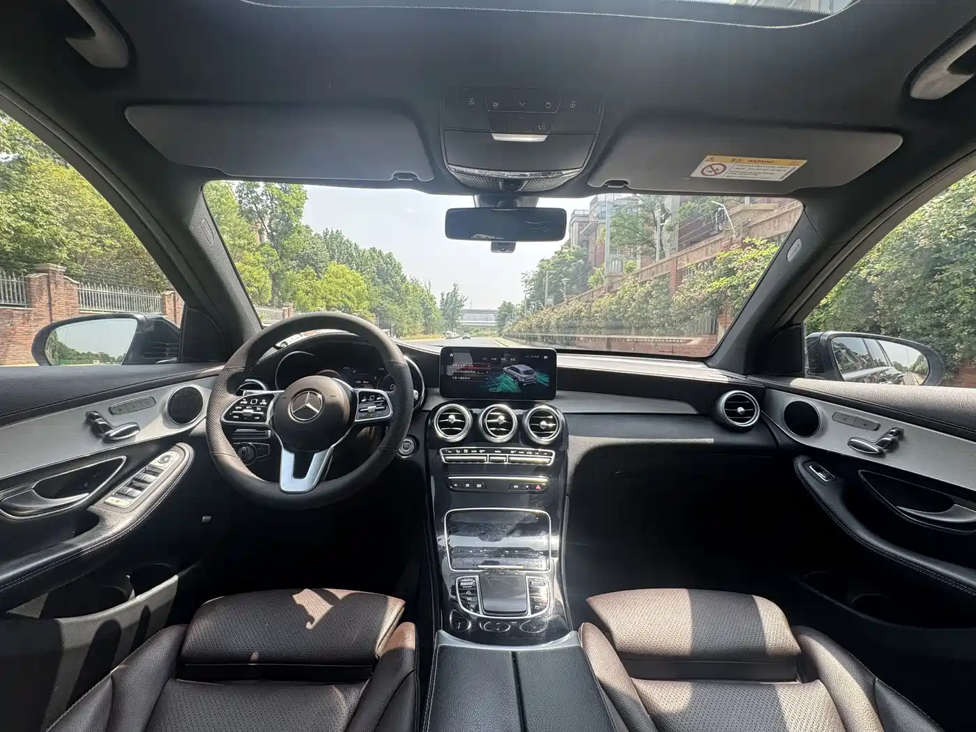 Mercedes-Benz GLC 2021 GLC 260 L 4MATIC Sporty фото 4
