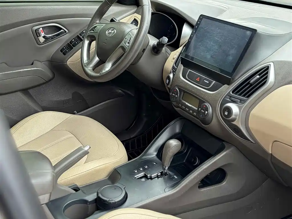 Hyundai Beijing Hyundai ix35 2013 2.0L Auto 2WD Smart GLS China IV фото 6