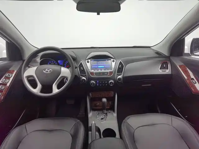 Hyundai Beijing Hyundai ix35 2013 2.0L Automatic 2WD Comfort GL China IV — фото 5
