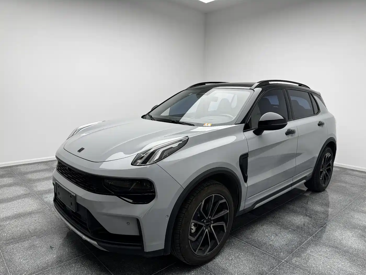 Lynk & Co Lynk & Co 01 2023 1.5TD EM-F Dawn Edition