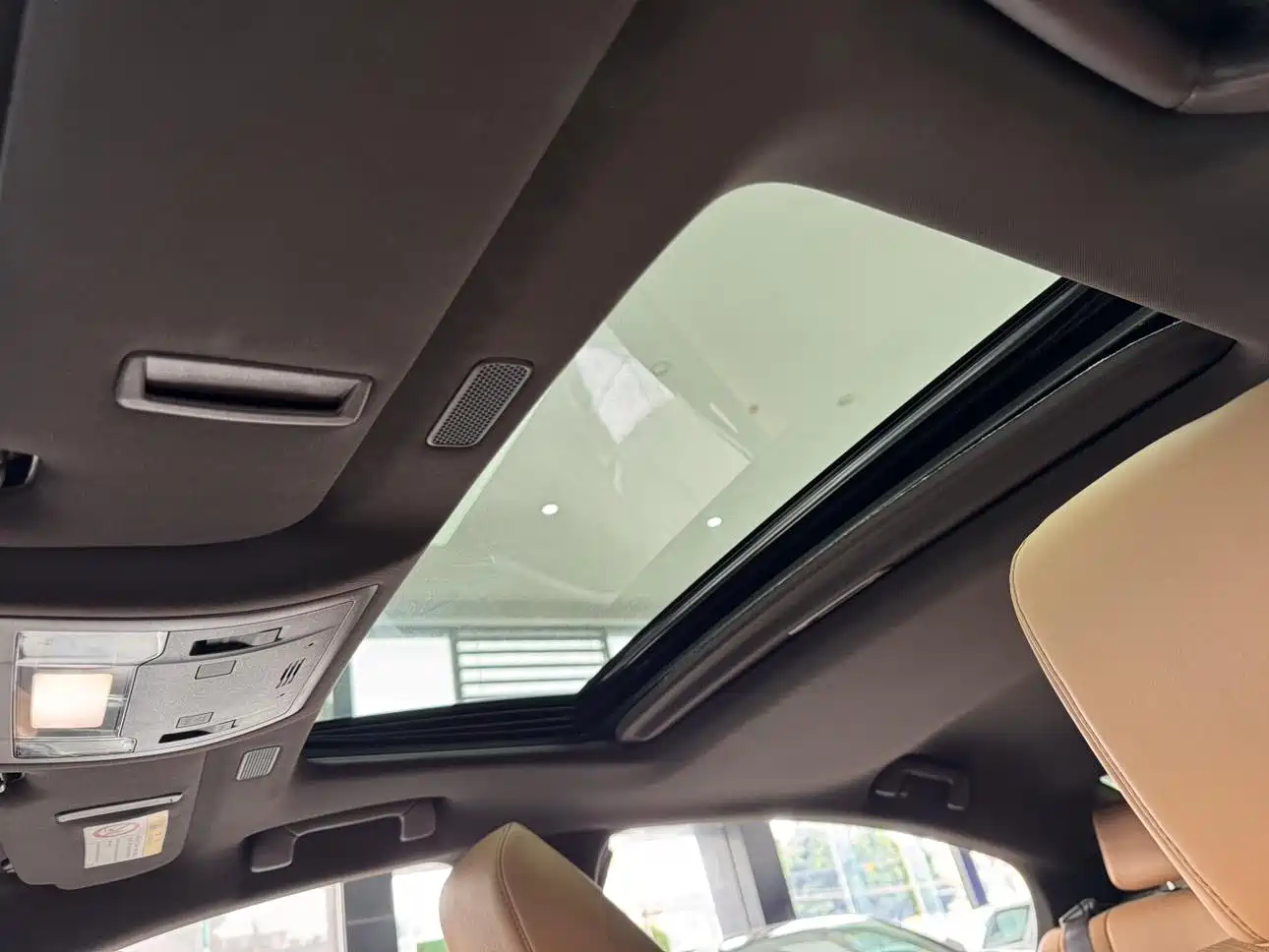 Lexus ES 2018 300h Excellence Edition China V фото 20