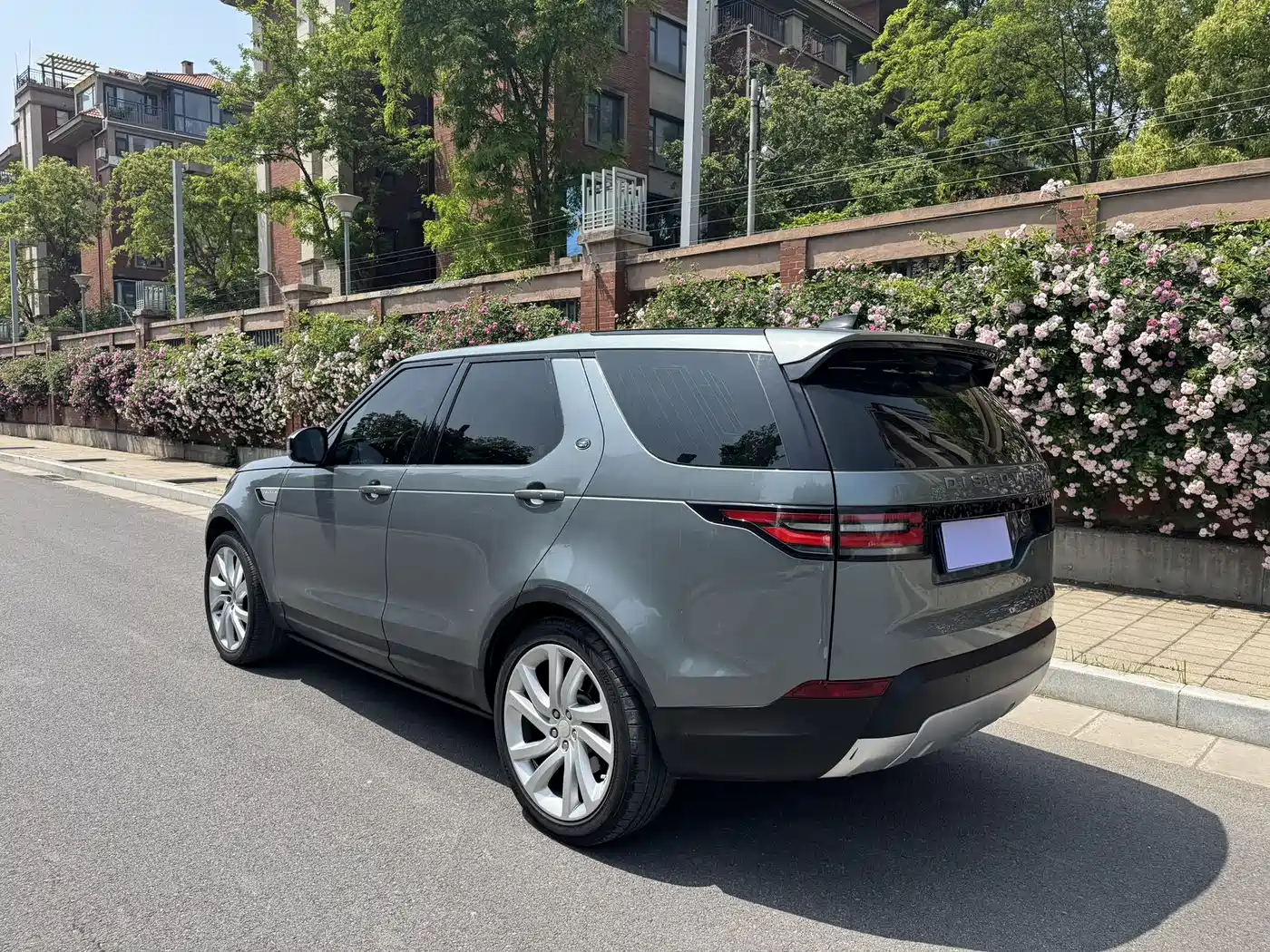 Land Rover Discovery 2017 3.0 SC V6 Launch Limited Edition фото 11