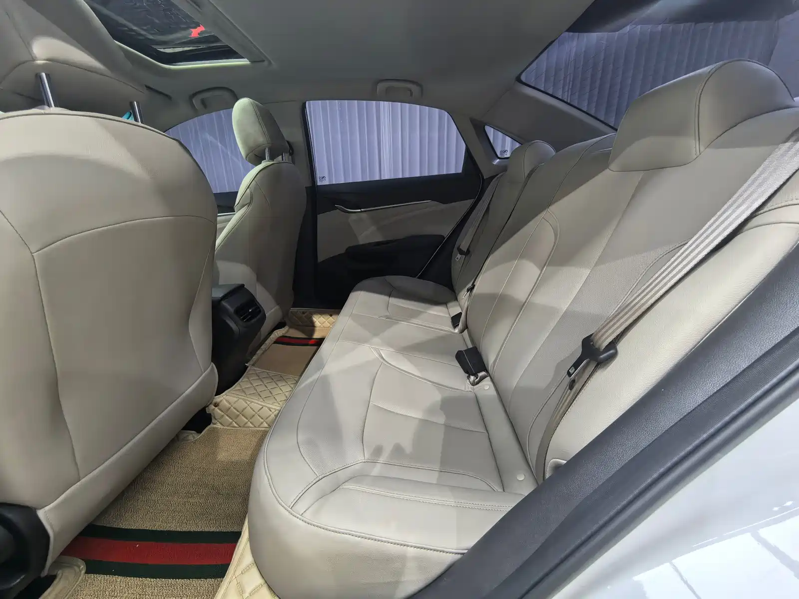 Фото 10 - Buick Excelle