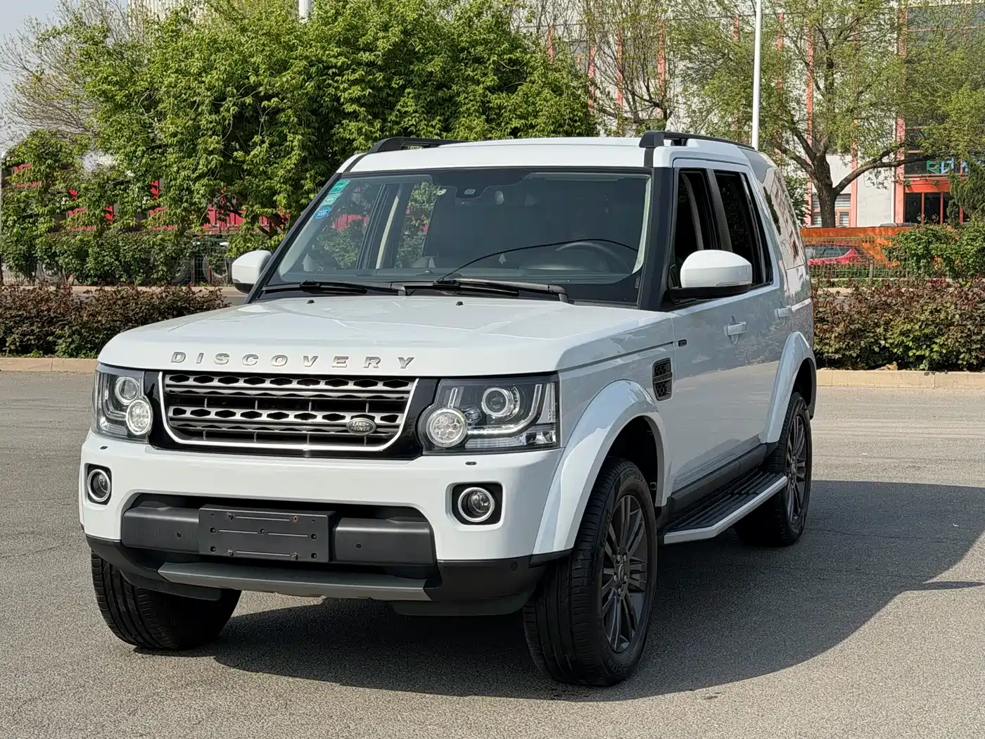 Land Rover Discovery 2016 3.0 SC V6 HSE фото 2