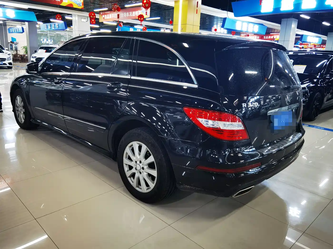 Mercedes-Benz R-Class 2017 R 320 4MATIC Business Collector's Edition фото 8