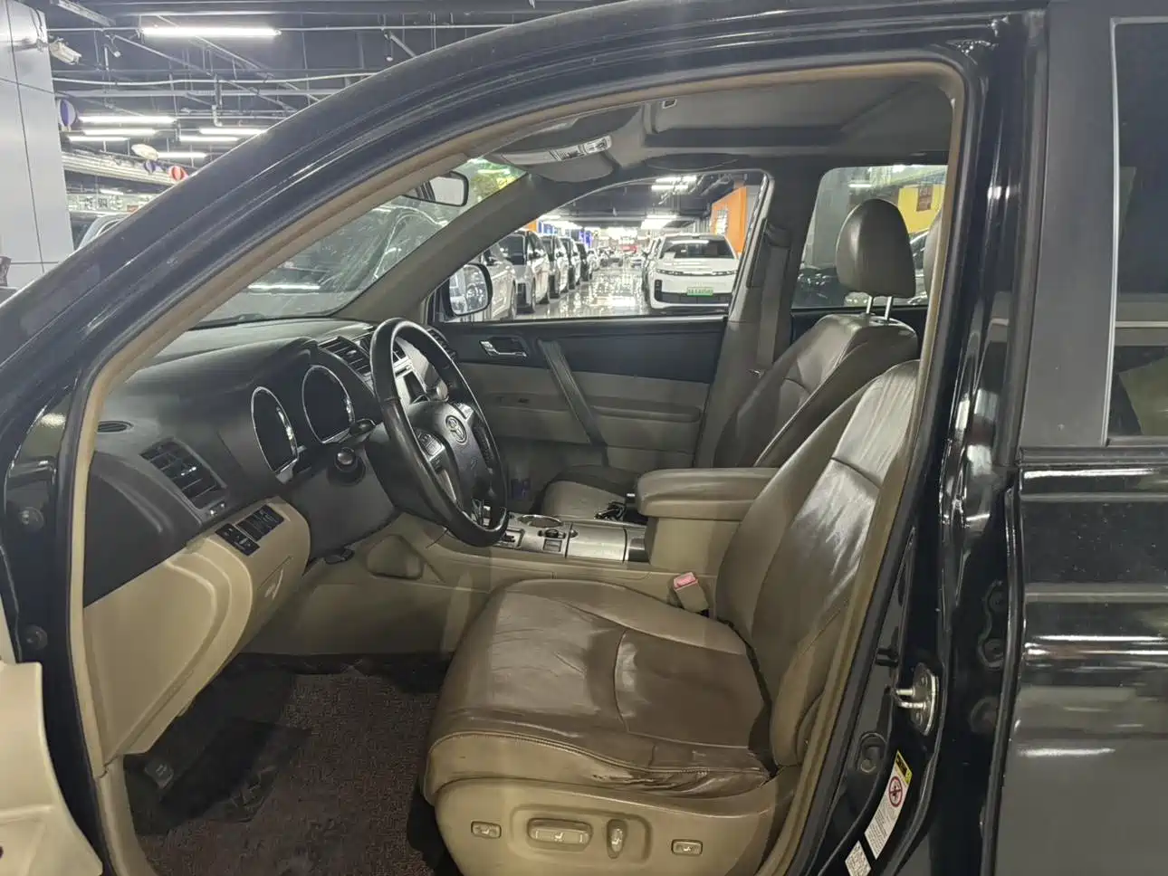 Toyota Highlander 2009 2.7L 2WD 7-seater Luxury Edition фото 3