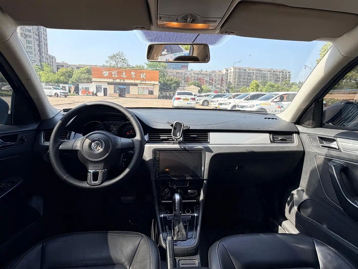 Volkswagen Bora 2013 1.4T Automatic Comfort фото 9