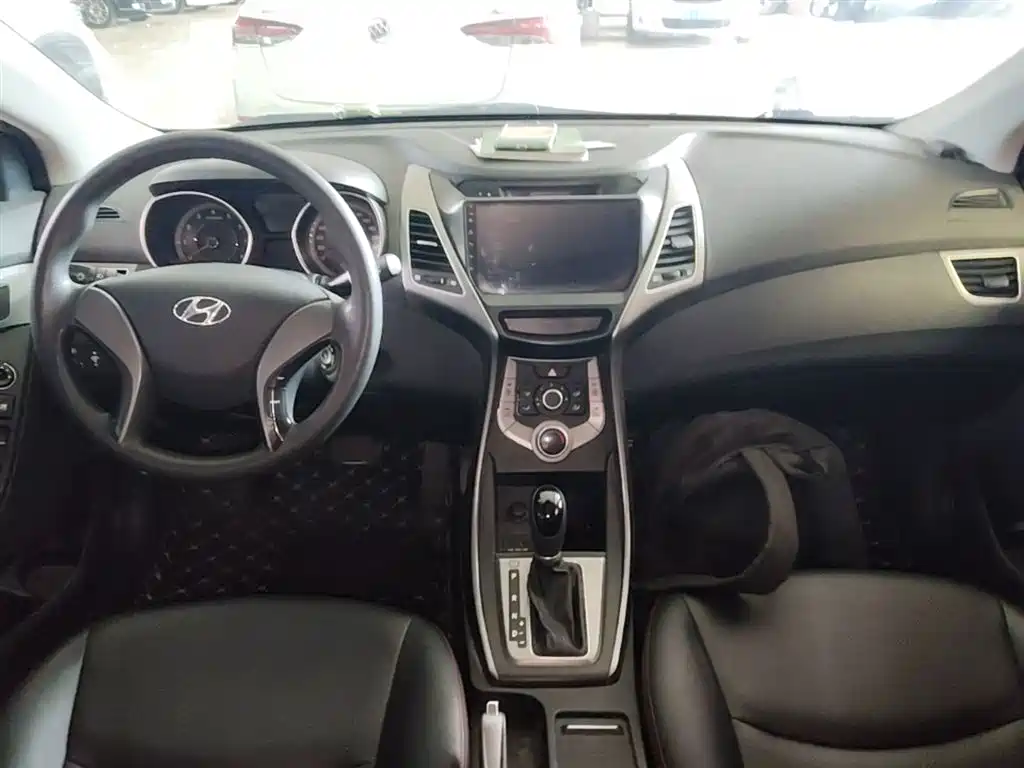 Hyundai Langdong 2015 1.6L Auto Trend фото 10