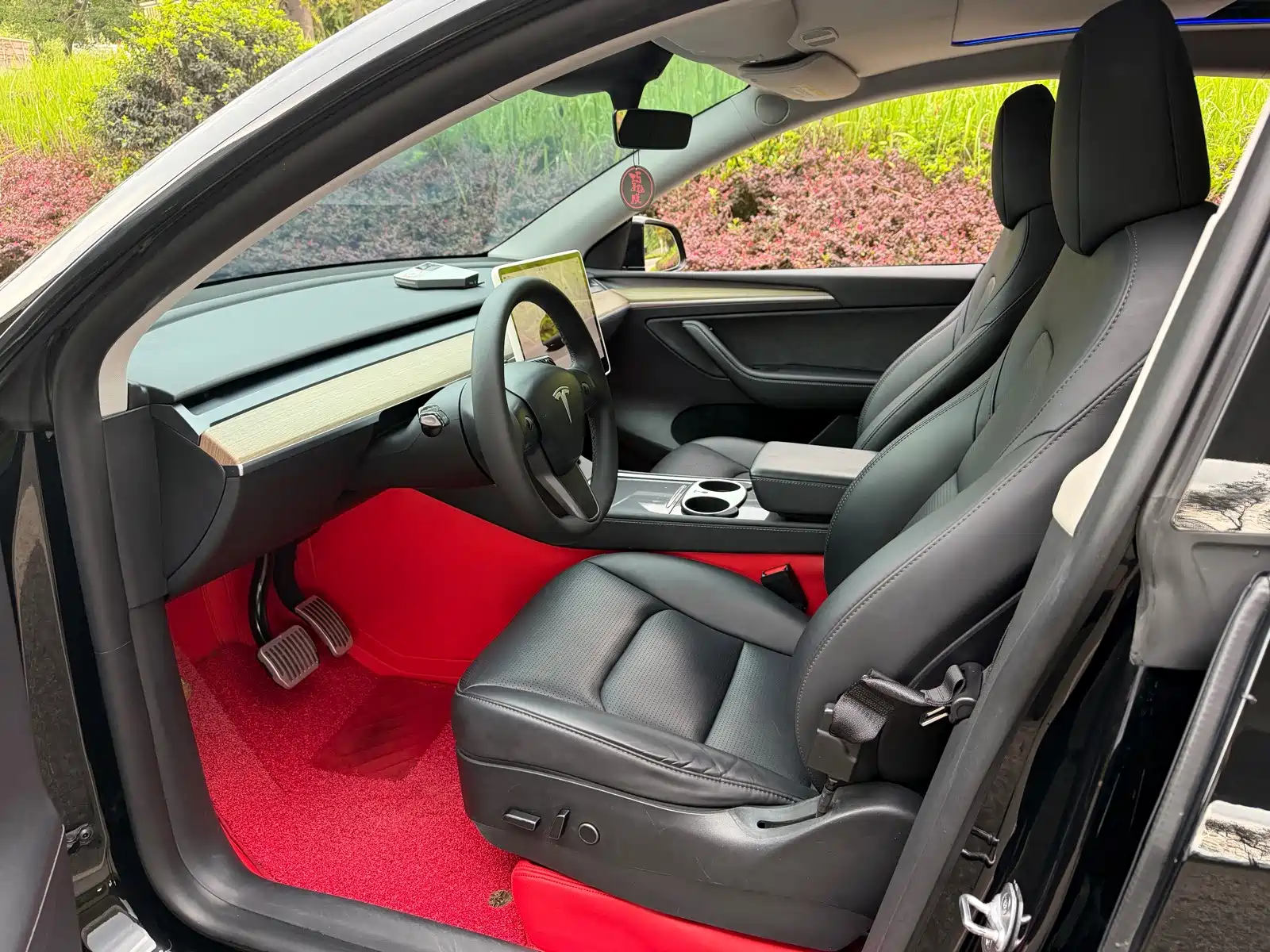 صورة 5 - Tesla Model Y