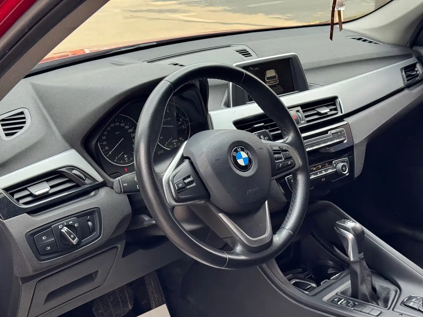 BMW X1 2016 sDrive18Li Fashion Model фото 6