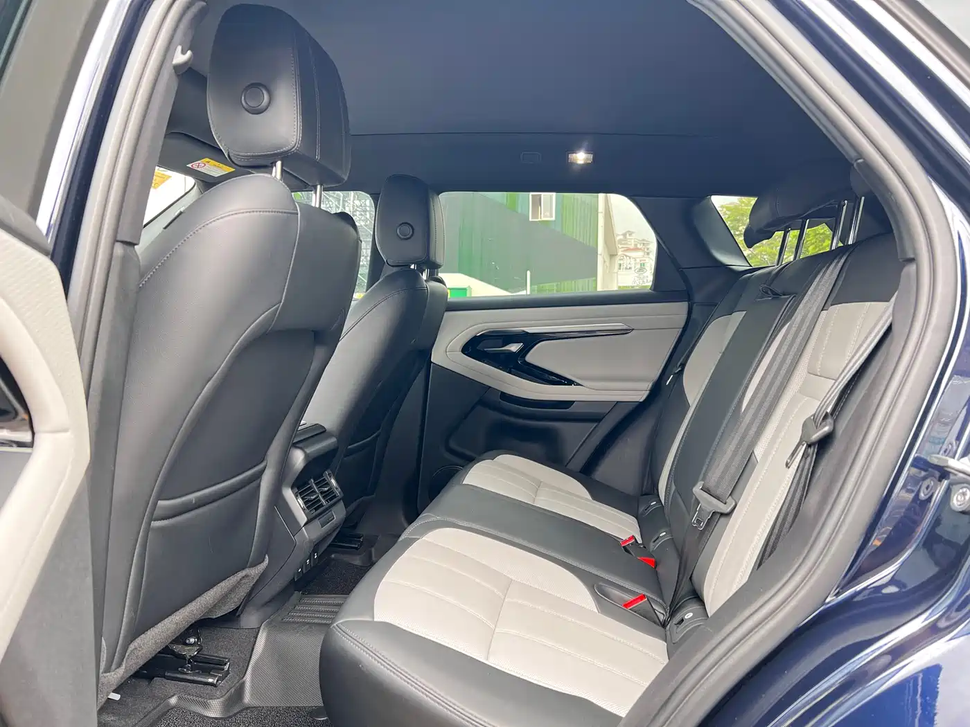 Land Rover Range Rover Evoque 2020 249PS R-DYNAMIC S Sport Edition фото 7